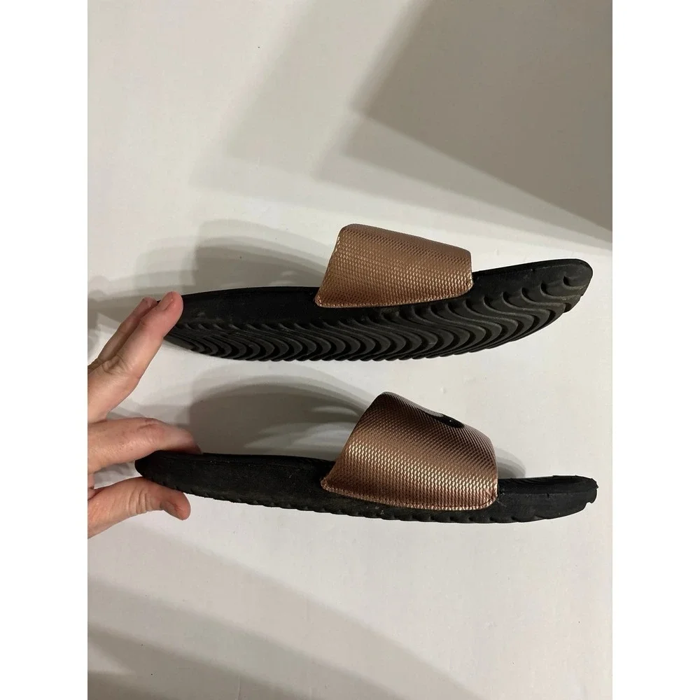 Nike Slides (size 9) Rose Matalic Pink Slides